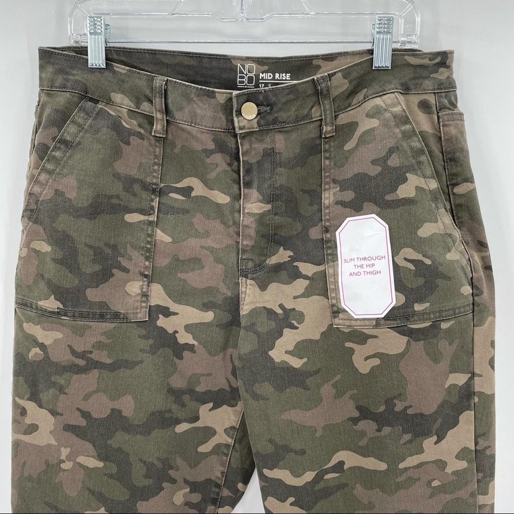 NEW! NOBO Camo Mid Rise Cropped Jeans - Picture 2 of 12